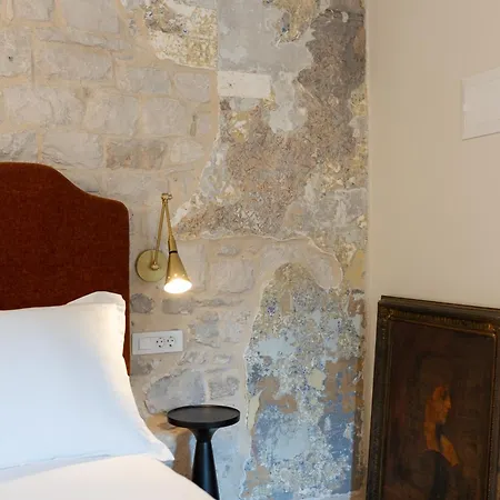 Balturio Boutique 4 Stars In The Center Apartman