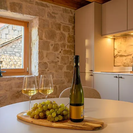 Balturio Boutique 4 Stars In The Center Apartman *