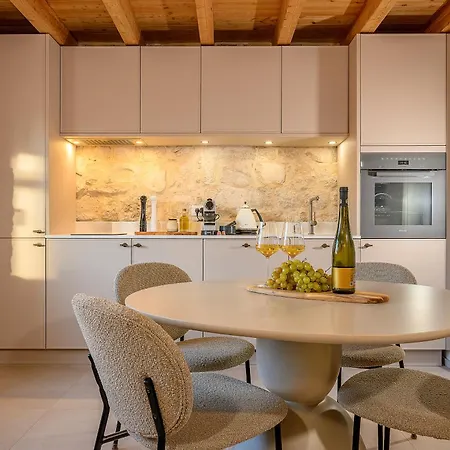 Apartman Balturio Boutique 4 Stars In The Center Kastela