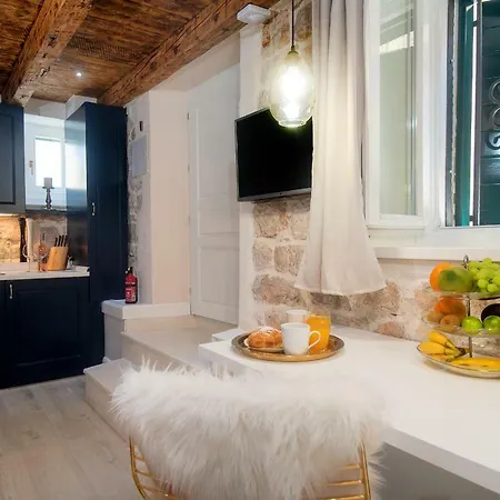 Balturio Boutique 4 Stars In The Center * Kastela