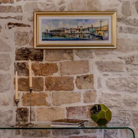 Balturio Boutique 4 Stars In The Center Apartman